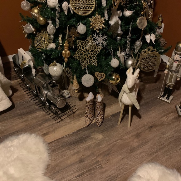 Snake Skin Bootie - Picture 4 of 6